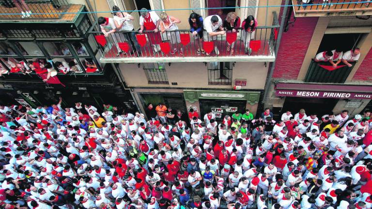 A prisión los cinco detenidos por la violación en Pamplona A prisión los cinco detenidos por la violación en Pamplona