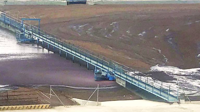 Las orujeras amenazan con el cierre Las orujeras amenazan con el cierre