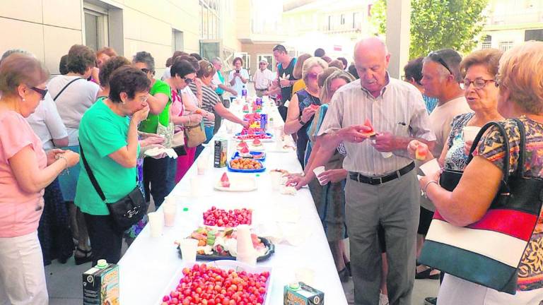 3,23 millones de pasos de la tercera edad 3,23 millones de pasos de la tercera edad