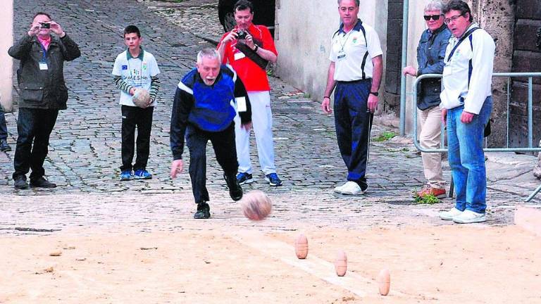 Los típicos bolos serranos están de moda