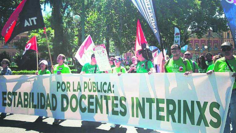 Docentes interinos piden estabilidad