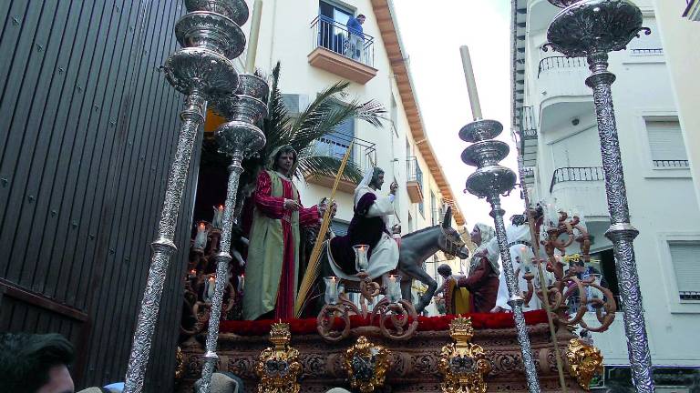 La Borriquilla visita el Paseo de los Álamos La Borriquilla visita el Paseo de los Álamos