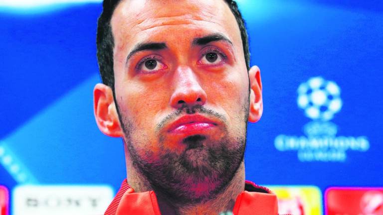 Sergio Busquets renueva con el Barça hasta 2023 Sergio Busquets renueva con el Barça hasta 2023