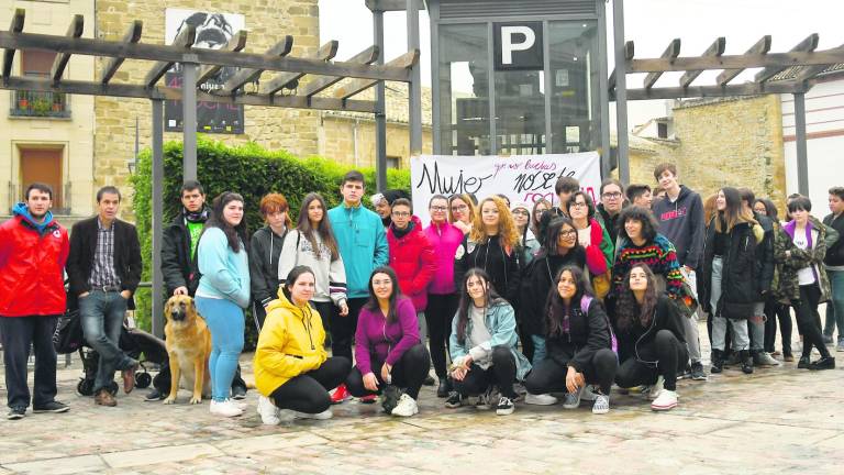 Concentración estudiantil para pedir un gran Pacto de Estado en Educación Concentración estudiantil para pedir un gran Pacto de Estado en Educación