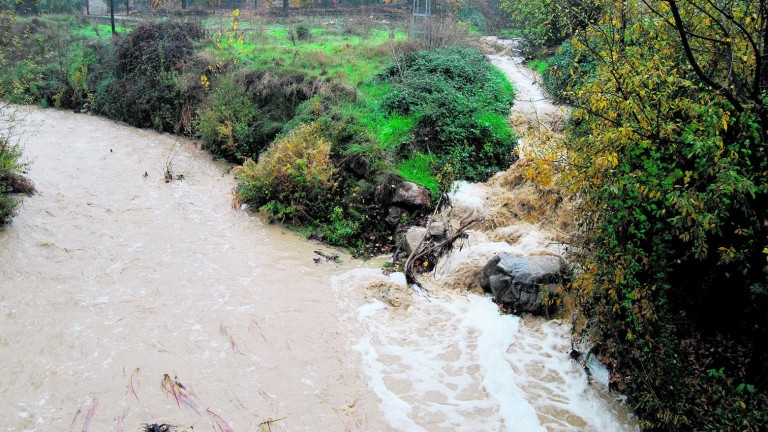 El Quiebrajano recibe 65 litros por metro cuadrado de agua de lluvia en 24 horas