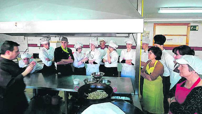 Clase magistral de cocina por el 28-F Clase magistral de cocina por el 28-F