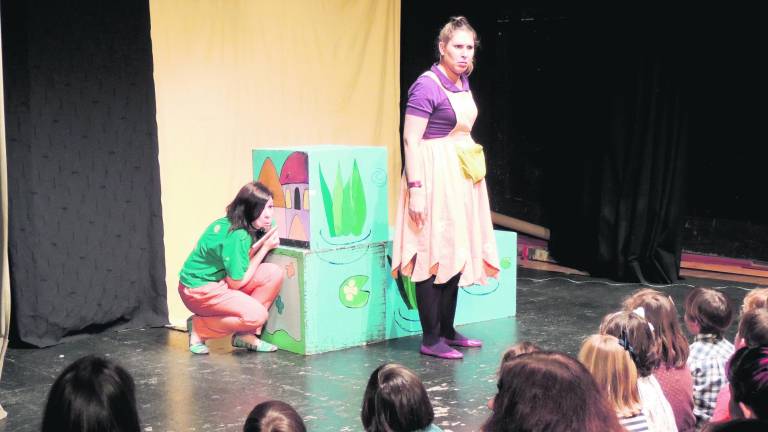 “Juntos al teatro” cierra con El patito feo “Juntos al teatro” cierra con El patito feo