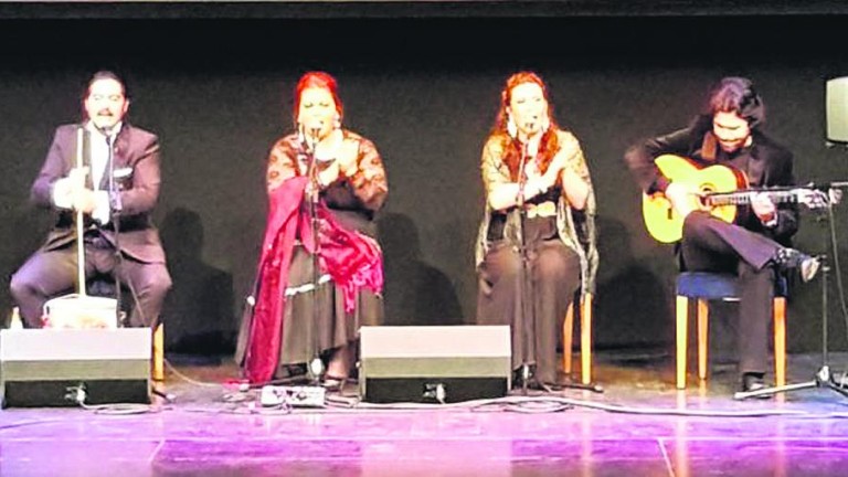 Nochebuena flamenca con ritmo de Jerez sobre las tablas del teatro