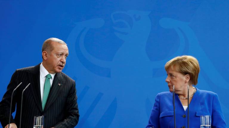 Merkel sostiene que existen “diferencias” con Turquía Merkel sostiene que existen “diferencias” con Turquía