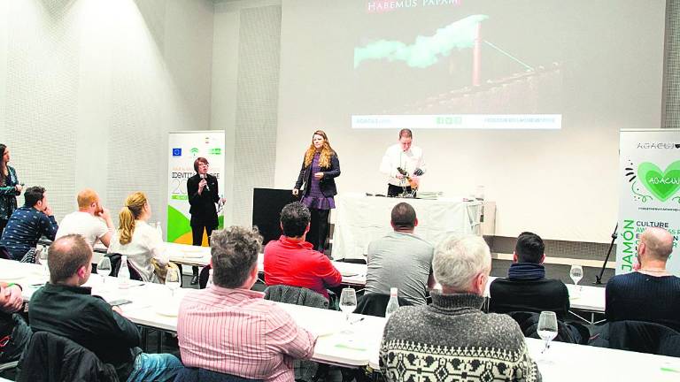 Presencia jiennense en el seminario “Viaje al origen del Ibérico”, en Italia Presencia jiennense en el seminario “Viaje al origen del Ibérico”, en Italia
