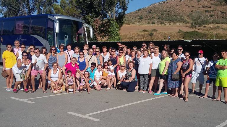 La cofradía San Roque realiza una excursión a Málaga