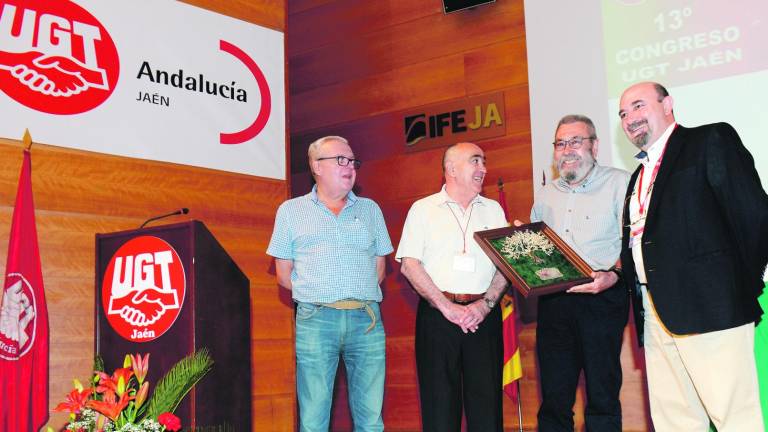 UGT tira de orgullo y unidad UGT tira de orgullo y unidad