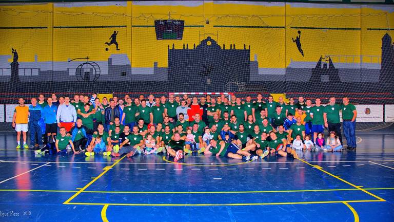 Generaciones del Balonmano Bailén se dan cita en el Pabellón 28 de Febrero Generaciones del Balonmano Bailén se dan cita en el Pabellón 28 de Febrero