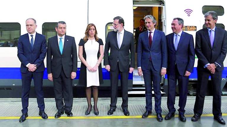 Rajoy anuncia un “by pass” en la línea de AVE