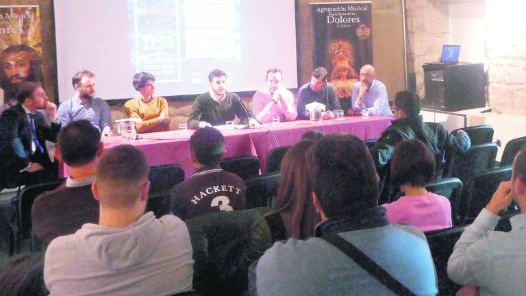Mesa redonda acerca de la música cofrade Mesa redonda acerca de la música cofrade