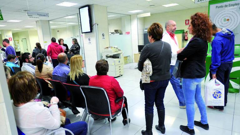 Linares es la ciudad española con más paro y Jaén le sigue de cerca Linares es la ciudad española con más paro y Jaén le sigue de cerca