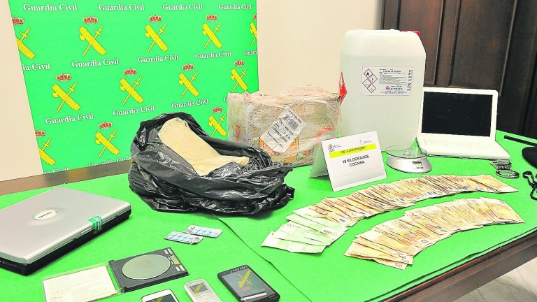 La Guardia Civil decomisa 10 kilos de cocaína camuflados como abono
