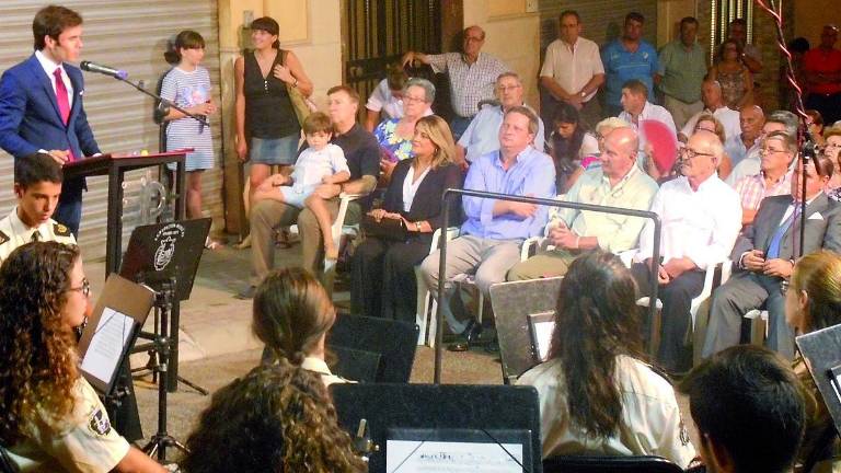 Lorite propone un lleno en la plaza, pese a la falta de citas Lorite propone un lleno en la plaza, pese a la falta de citas