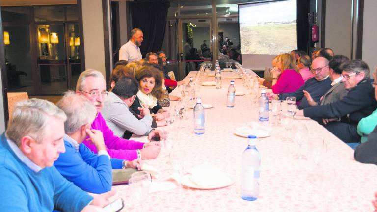 El PP defiende un proyecto “viable” en la zona del León El PP defiende un proyecto “viable” en la zona del León
