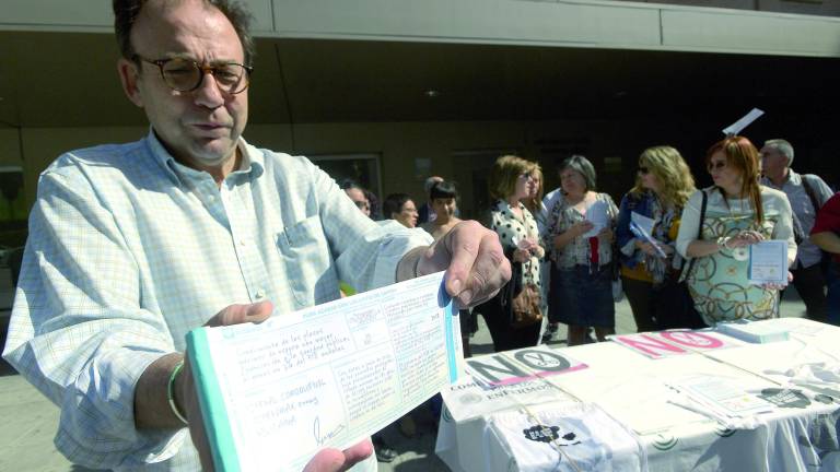 Las listas de espera centran la lucha de la Marea del Cucharón