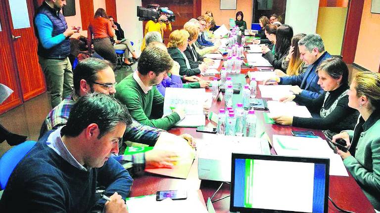 Felicitación por las políticas municipales de inmigración Felicitación por las políticas municipales de inmigración