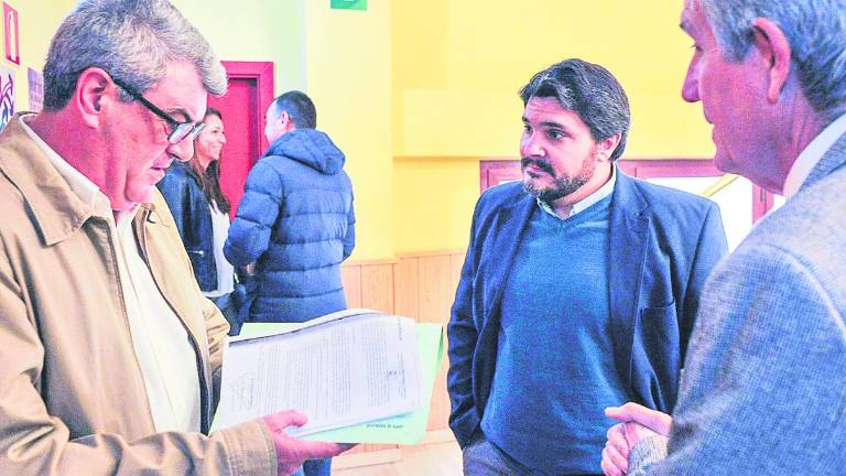 El alcalde de Marmolejo carga la responsabilidad a Relaño El alcalde de Marmolejo carga la responsabilidad a Relaño