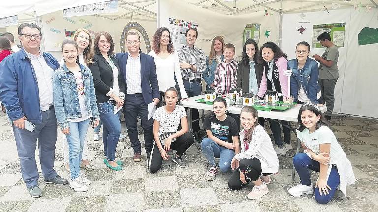 Éxito de participación en la segunda Feria de la Ciencia