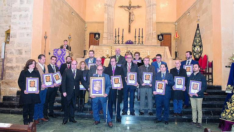 Entregado el premio “Cristo de la Caída” Entregado el premio “Cristo de la Caída”