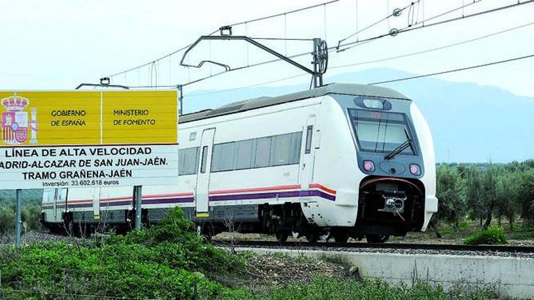 El Gobierno confirma la reanudación de las obras del tramo Grañena-Jaén