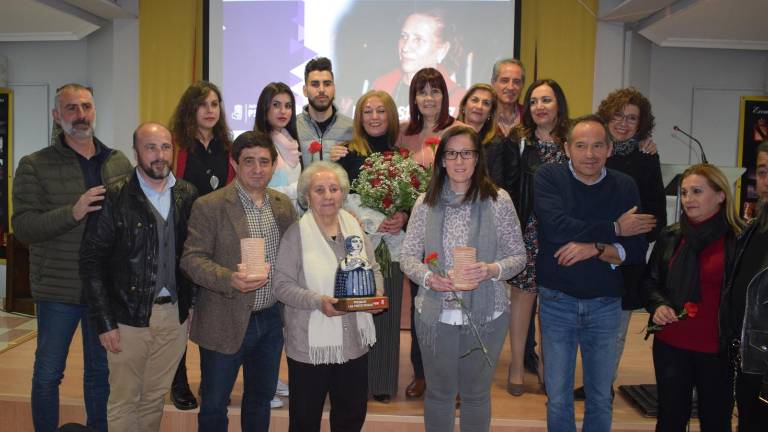 Premio “Las 13 Rosas” para una militante histórica socialista Premio “Las 13 Rosas” para una militante histórica socialista