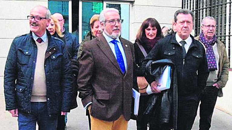 La juez aplaza la declaración del alcalde y la fija para el 14 La juez aplaza la declaración del alcalde y la fija para el 14