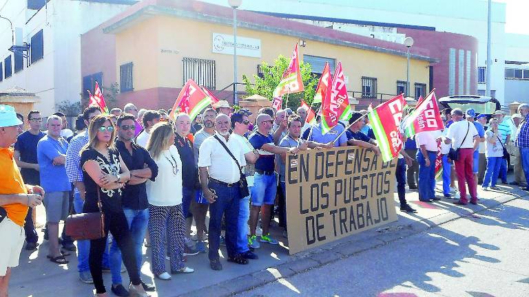 Aeroepoxy aumenta su carga de trabajo durante seis meses