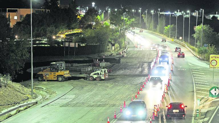 Los trabajos de la rotonda del Jaén Plaza marchan otra vez