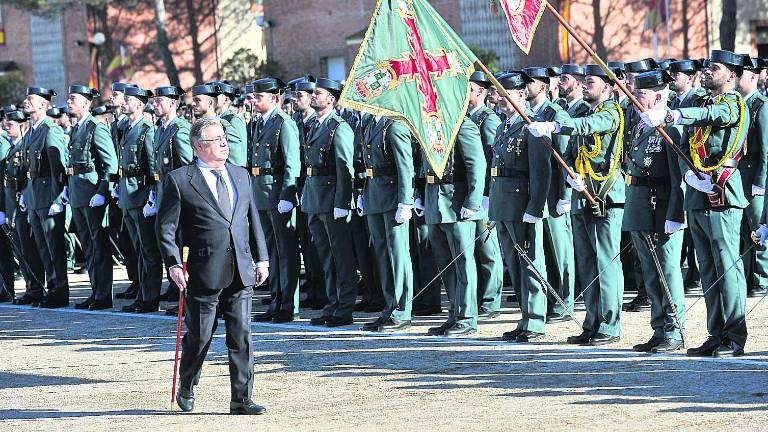 Jura de bandera con la mente puesta en los caídos en Teruel