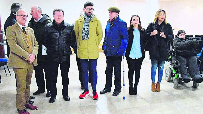 La asociación de Santa Ana, a la espera de reparar su sede La asociación de Santa Ana, a la espera de reparar su sede