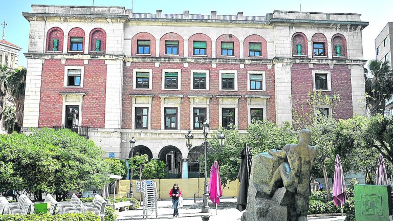 La Agencia Tributaria se va de la Plaza de la Constitución