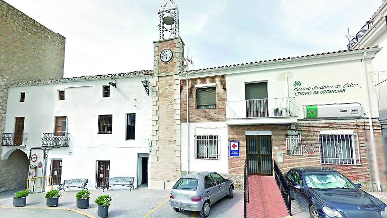 Jimena justifica el traslado del centro de salud por normativa Jimena justifica el traslado del centro de salud por normativa