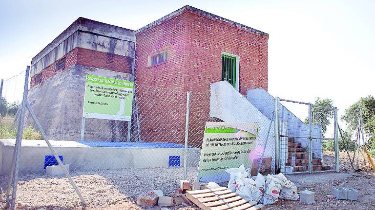 Dos días sin agua en Espeluy por una mejora muy esperada