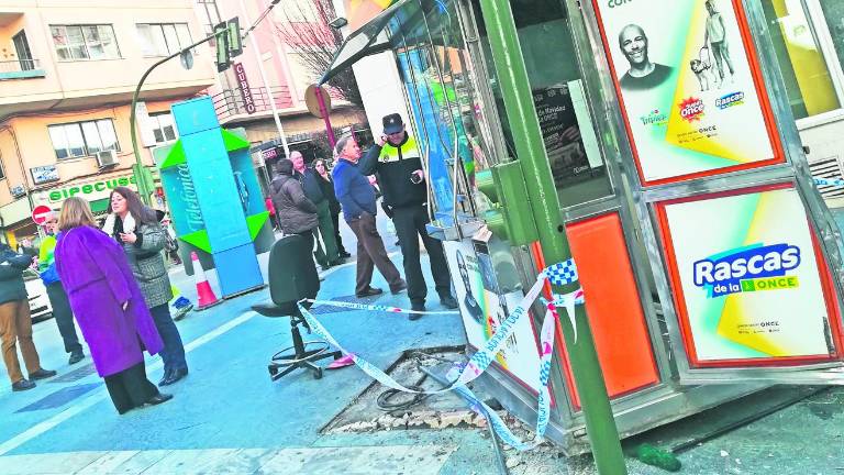 Aparatoso accidente con un herido grave tras ser arrollado Aparatoso accidente con un herido grave tras ser arrollado
