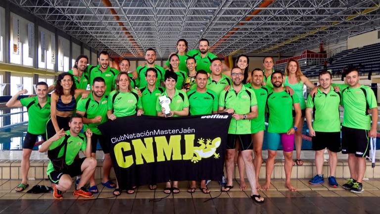 El Club de Natación Máster Jaén brilla en Andalucía El Club de Natación Máster Jaén brilla en Andalucía