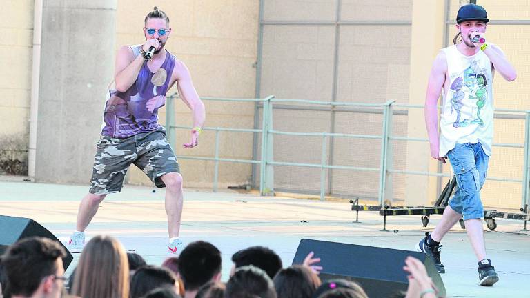 Pura mezcla de “hip hop” y “reggae” a cargo de Beret Pura mezcla de “hip hop” y “reggae” a cargo de Beret