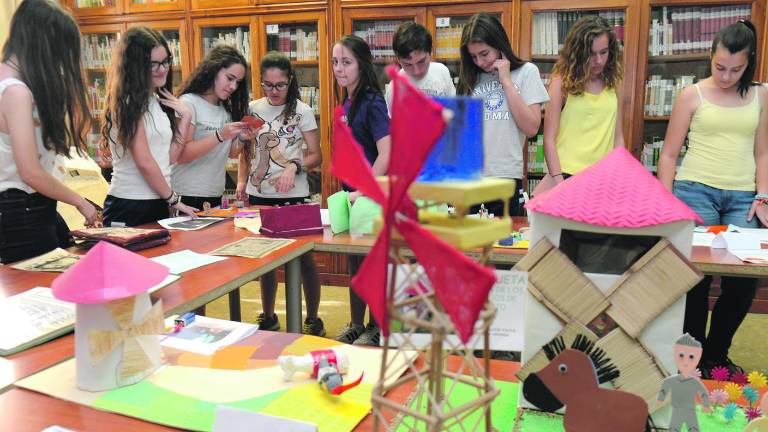 Feria de la ciencia en “Pedro Poveda” Feria de la ciencia en “Pedro Poveda”
