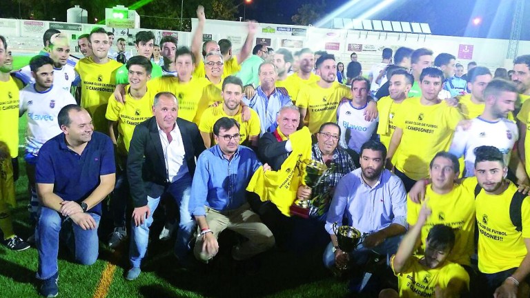 Éxtasis del Begíjar con el título en la tercera Copa Diputación