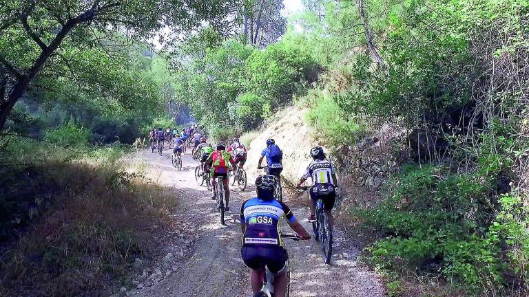 Conocer la sierra en bicicleta