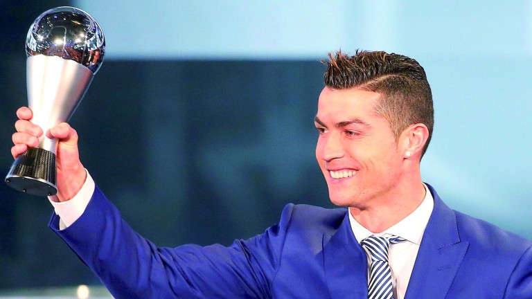 Cristiano Ronaldo cierra un año mágico como The Best, el mejor