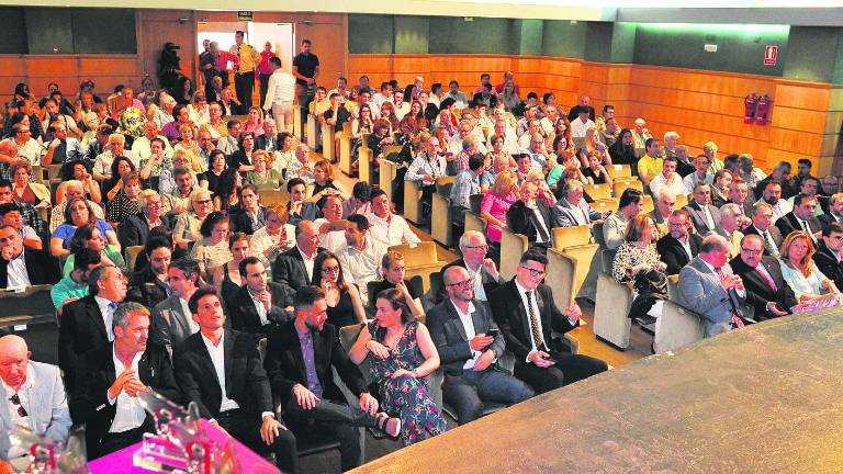 Veintiún aplausos de reconocimiento Veintiún aplausos de reconocimiento