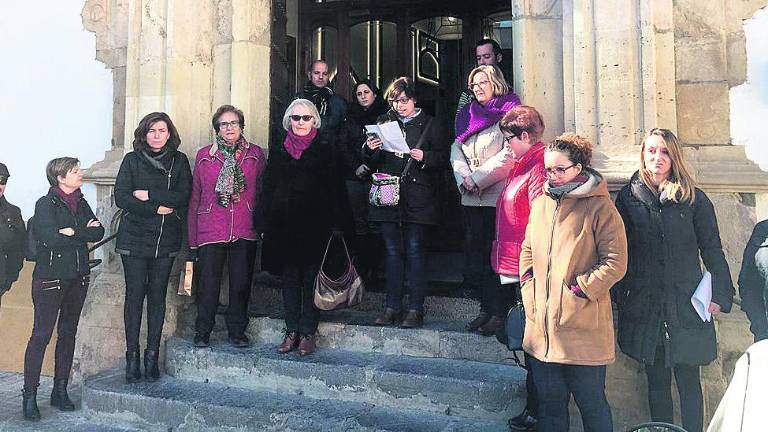 Acto contra la violencia machista Acto contra la violencia machista