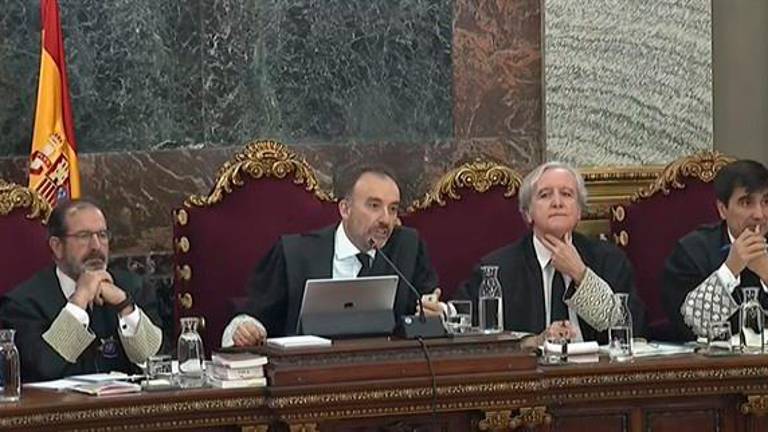 Autorizada la salida de presos electos para formar las Cortes Autorizada la salida de presos electos para formar las Cortes