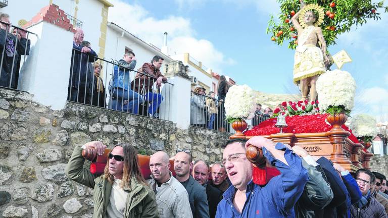 san sebastián desfila entre legionarios y mucho ruido san sebastián desfila entre legionarios y mucho ruido
