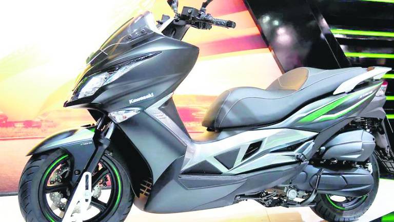 Kawasaki J125: Gama y clase más alta a disposición del cliente Kawasaki J125: Gama y clase más alta a disposición del cliente